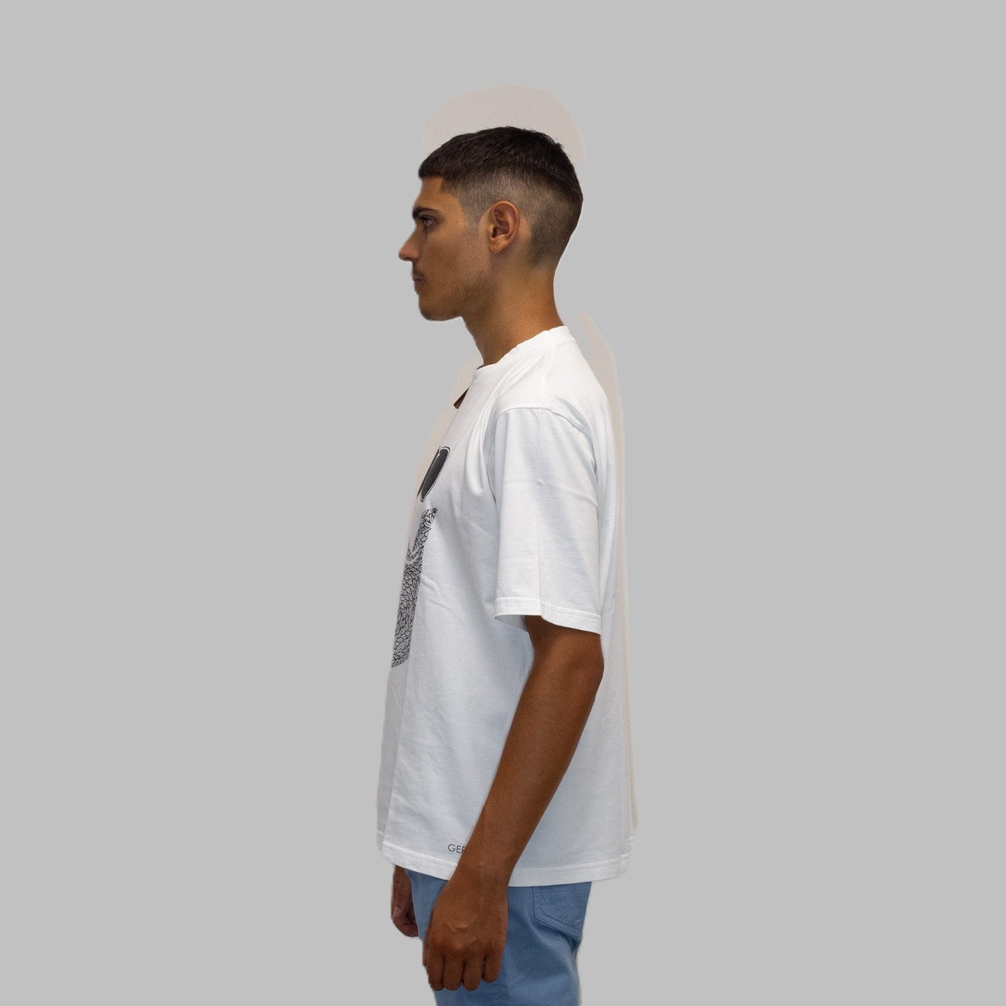 T-shirt a maniche corte bianca con stampa