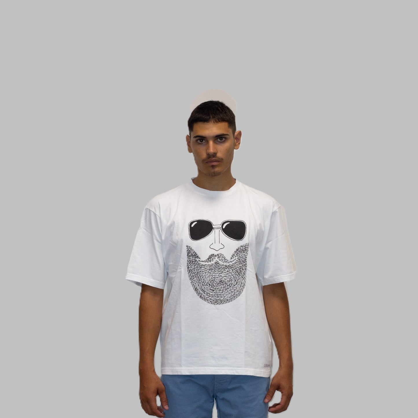 T-shirt a maniche corte bianca con stampa