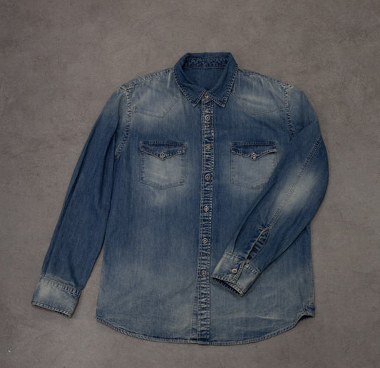 Camicia texana in denim blu chiaro con ricamo posteriore